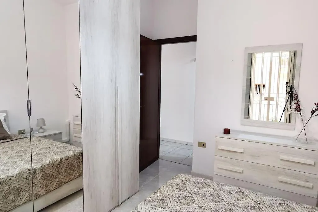 Casa Valentina A 100 M Dal Mare Apartment Santa Flavia