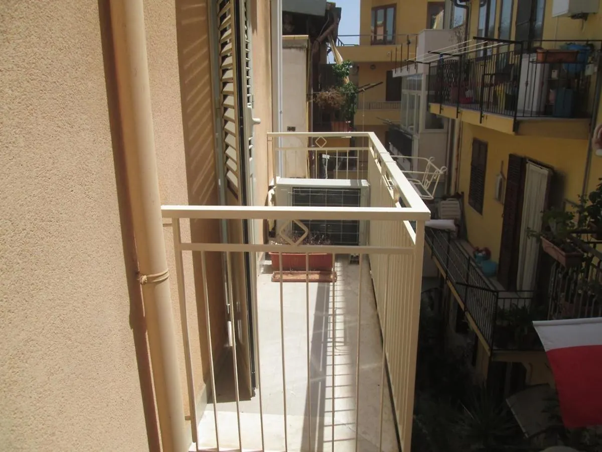 Casa Valentina A 100 M Dal Mare Apartment Santa Flavia