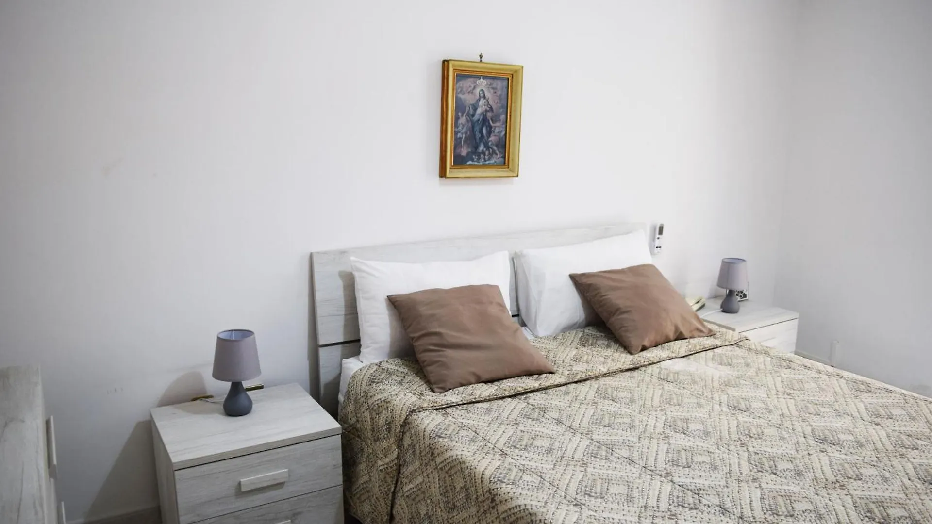 Casa Valentina A 100 M Dal Mare Apartment Santa Flavia